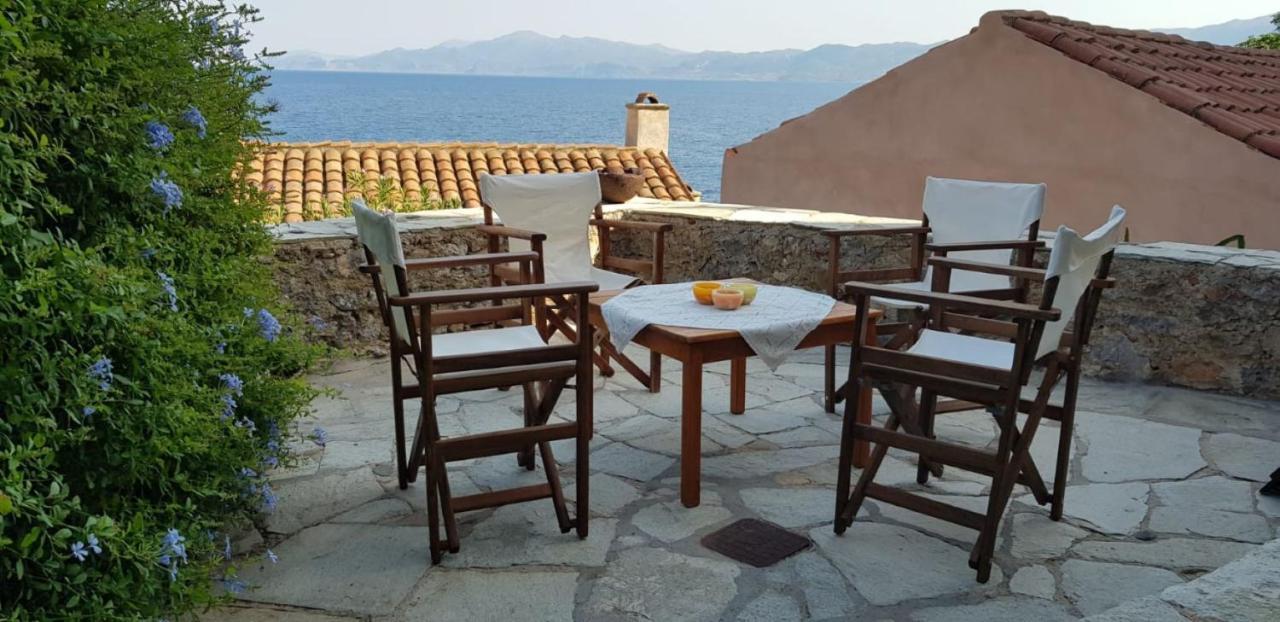 Athina Guesthouse Monemvasía Екстериор снимка