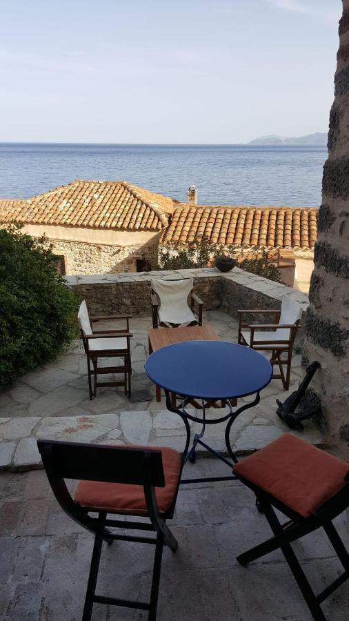 Athina Guesthouse Monemvasía Екстериор снимка